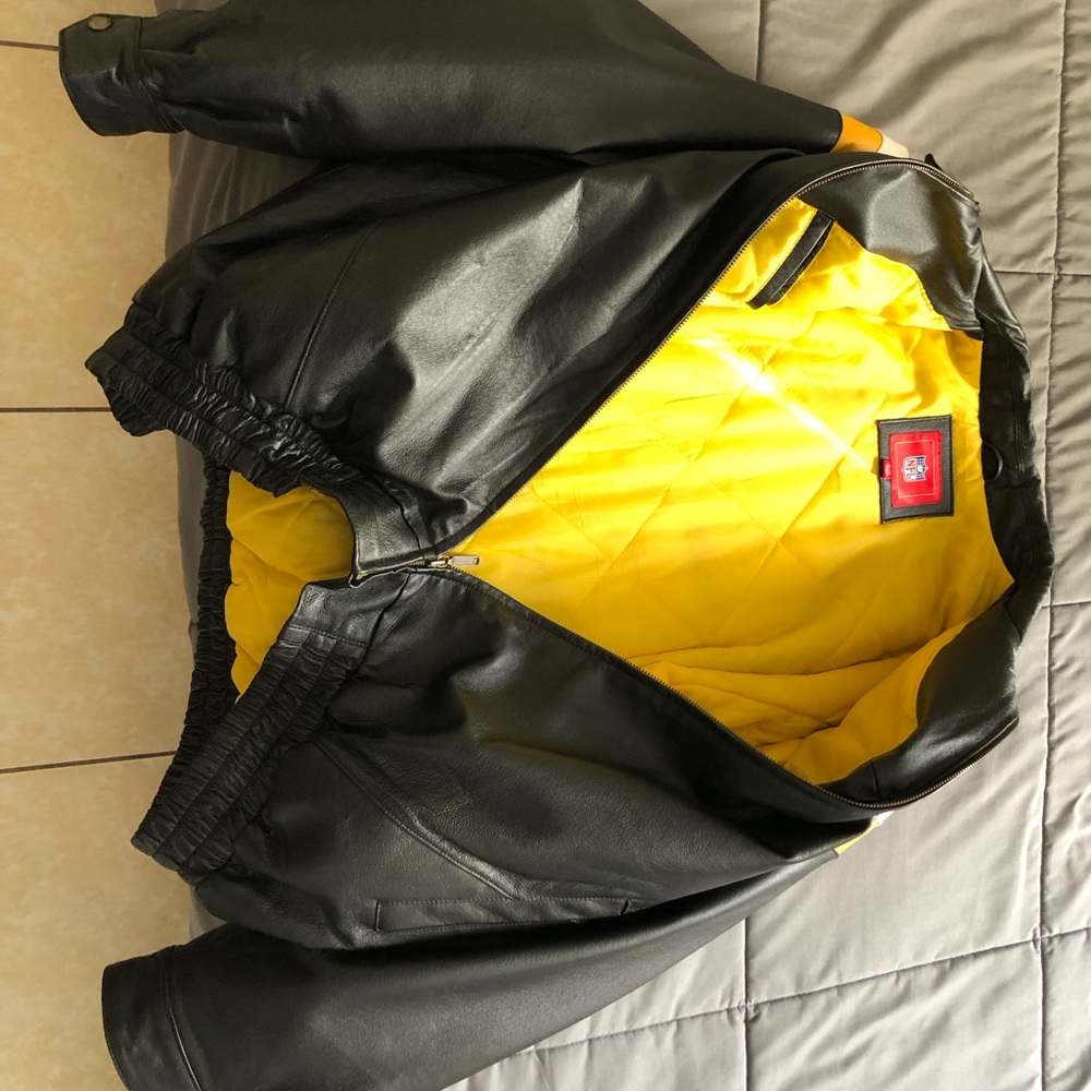 Pittsburgh Steelers Official NFL Leather Jacket - Picture 3 of 11